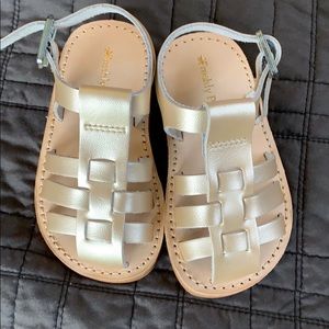 Size 4 Freshly picked sandals